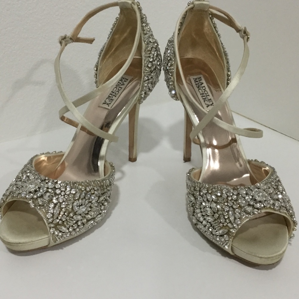 FINAL PRICE! Badgley Mischka Heels